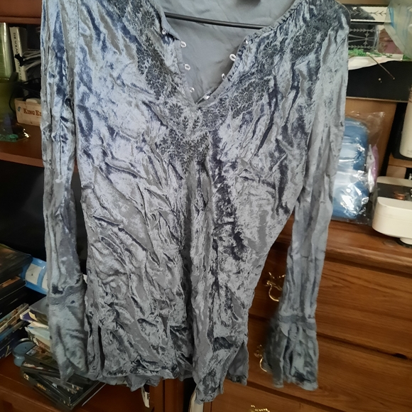 Dress shirt - Picture 1 of 1